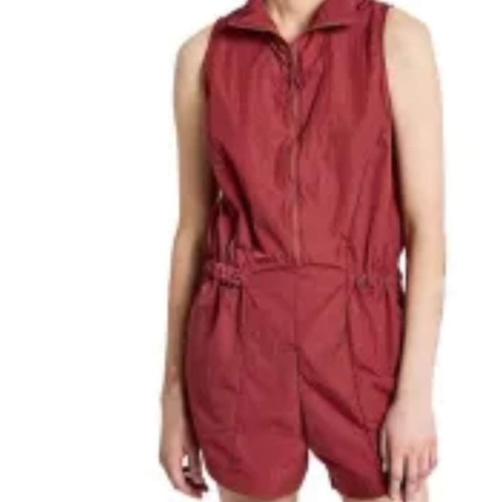 *NEW Saucony Womens Unwind Romper Crinkle Woven Zip Up Sleeveless Basalt